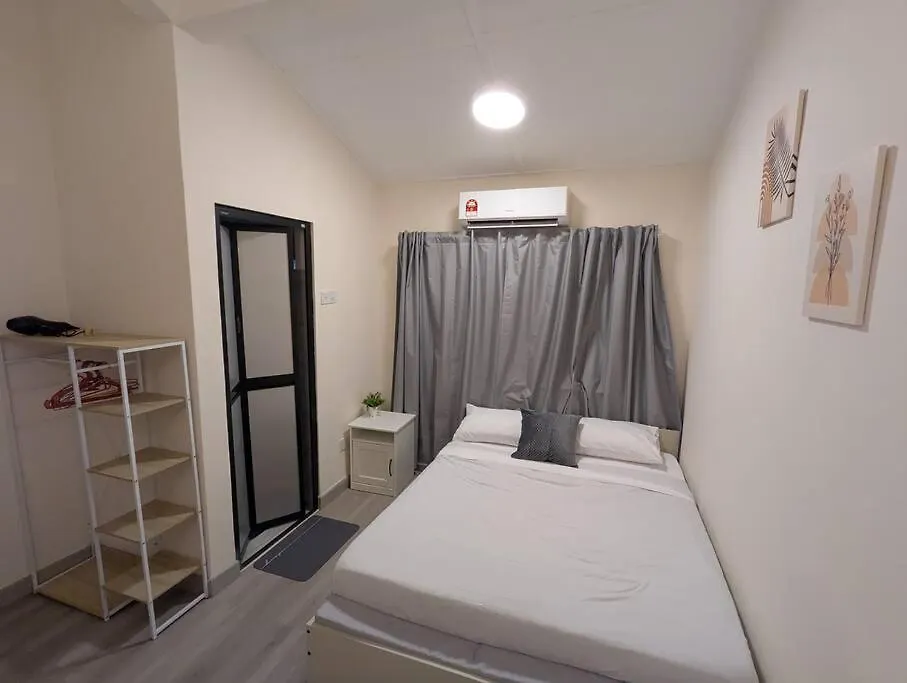 Holiday home 4-15Pax Sawatt Homestay At Subang - Entire House Subang Jaya
